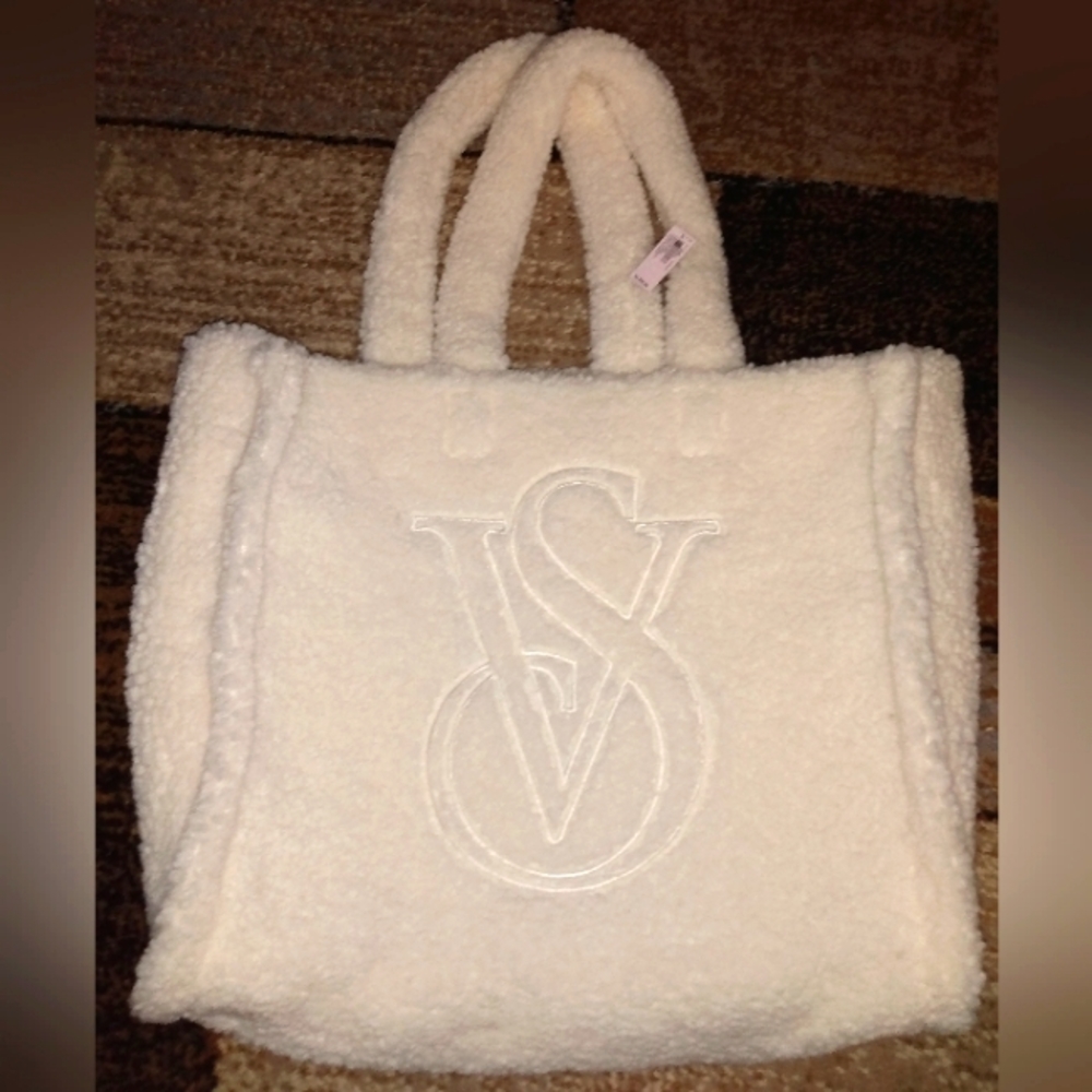 Victoria Secret Sherpa Tote 🤍